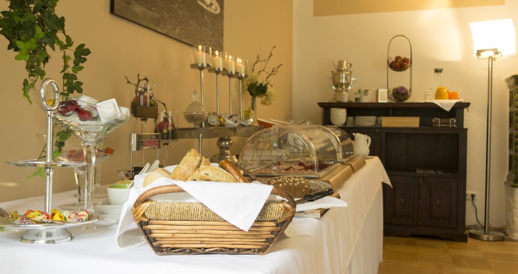 Park Ambiente Friedberg Hotel Фридберг Екстериор снимка