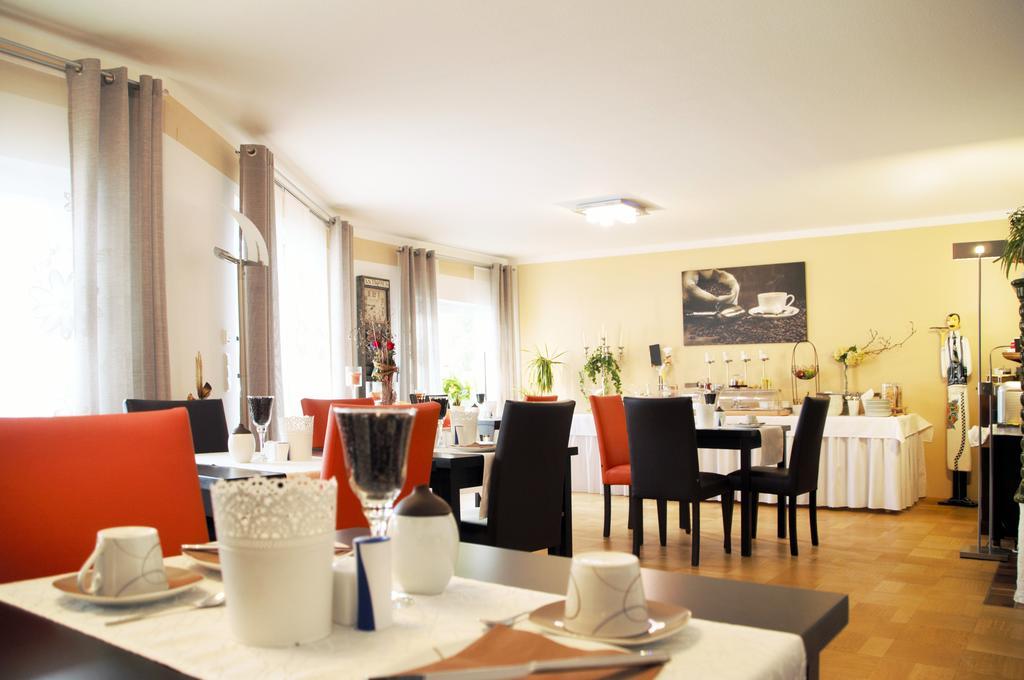 Park Ambiente Friedberg Hotel Фридберг Екстериор снимка