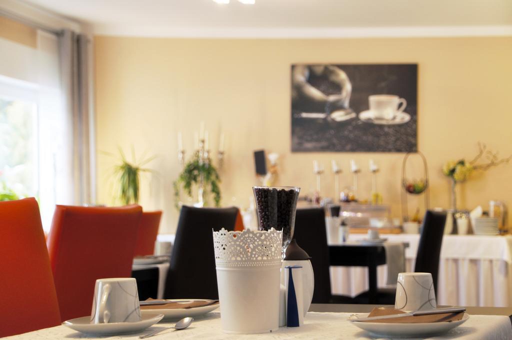 Park Ambiente Friedberg Hotel Фридберг Екстериор снимка